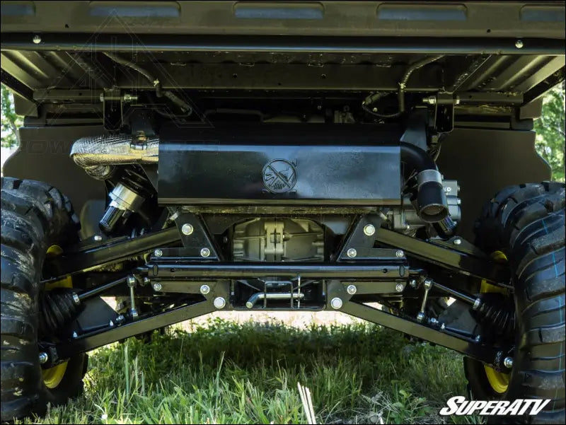 SuperATV John Deere Gator XUV835 2‰? Lift Kit